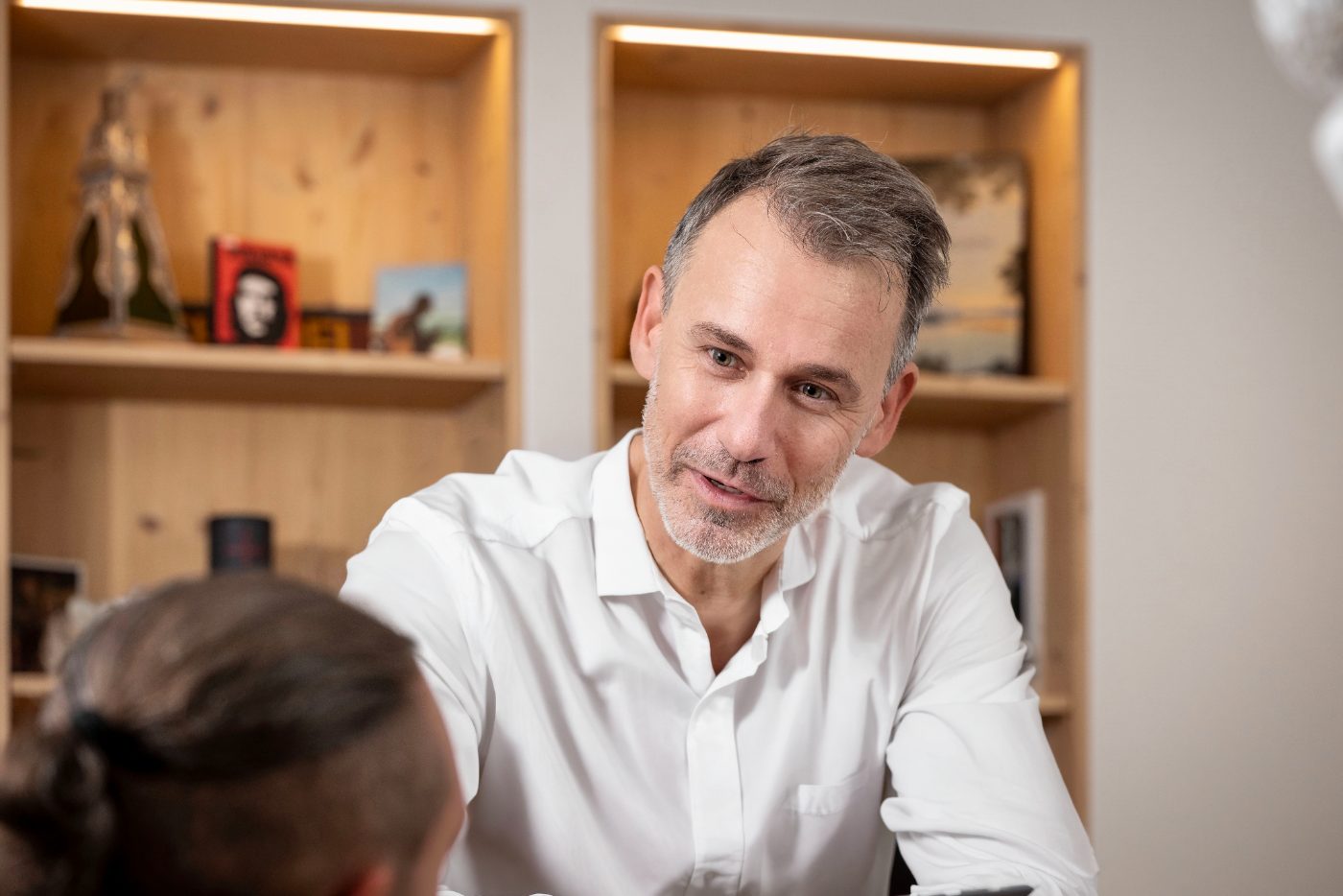 Expert Hub Factory en discussion